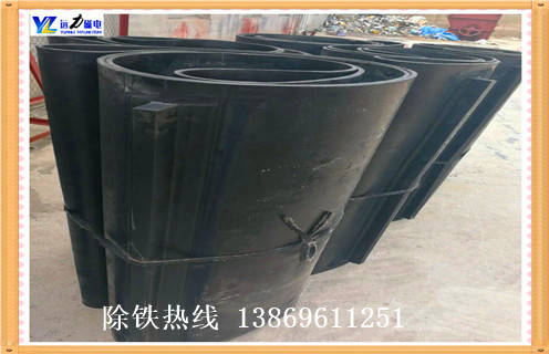除鐵器皮帶跑偏，廣西除鐵器皮帶跑偏原因及處理方法_廣西除鐵器皮帶跑偏原因及處理方法皮帶原因及如何調(diào)_刮板價(jià)格