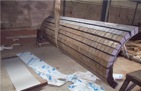 鐵礦干選磁選機，福建鐵礦干選永磁磁選機_工作原理及價格_福建鐵礦干選永磁磁選機視頻供應(yīng)生產(chǎn)廠家